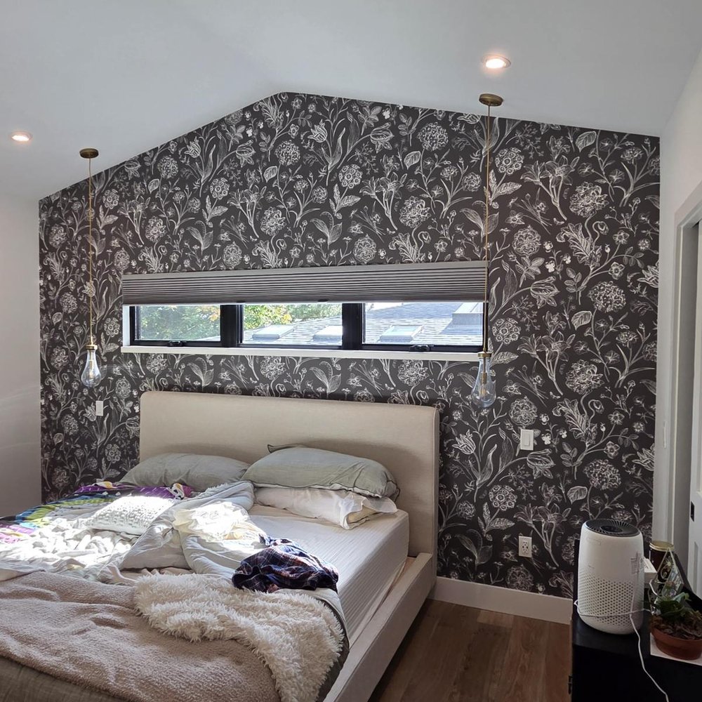 Professional wallpaper service detail